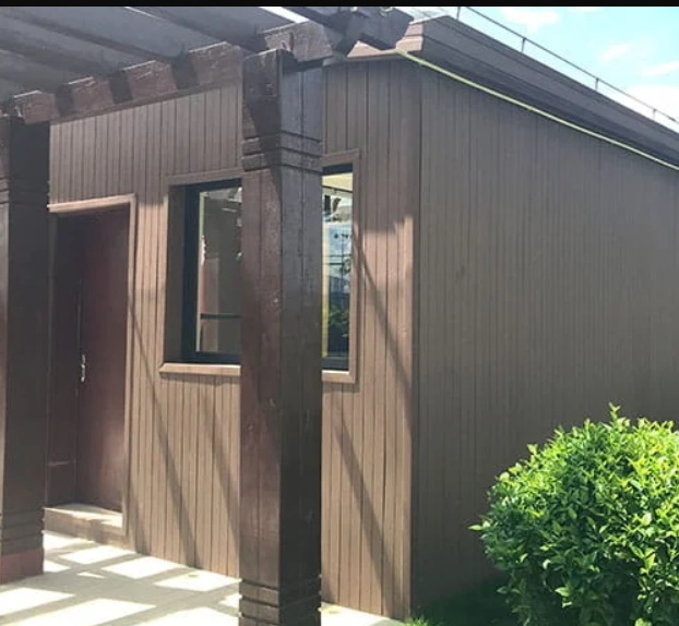composite siding panels on shed_1