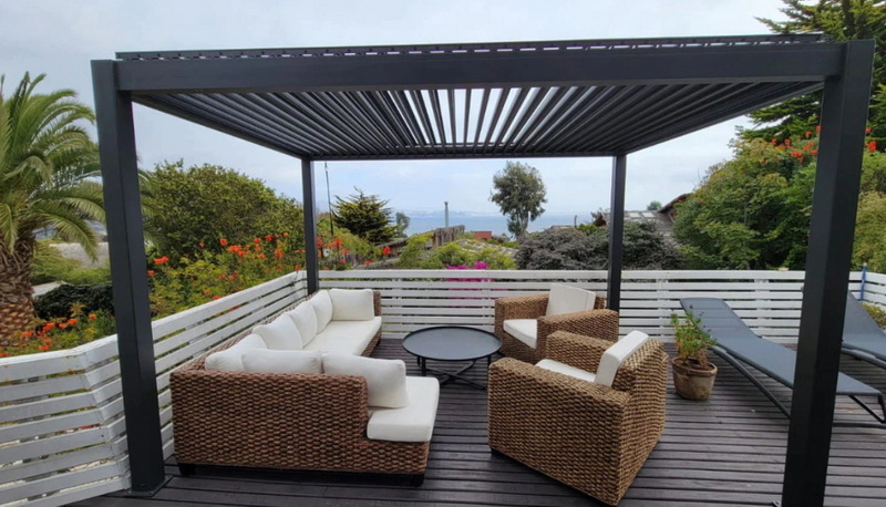 aluminum pergola on deck_1