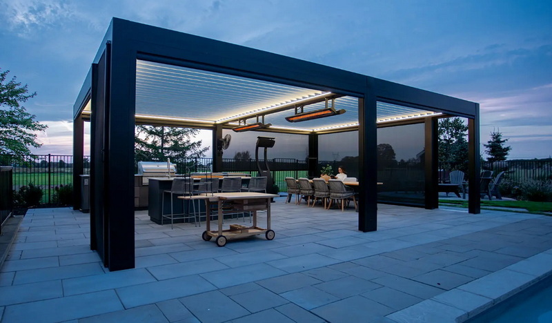 aluminum louvered pergola with pull-down screen_1