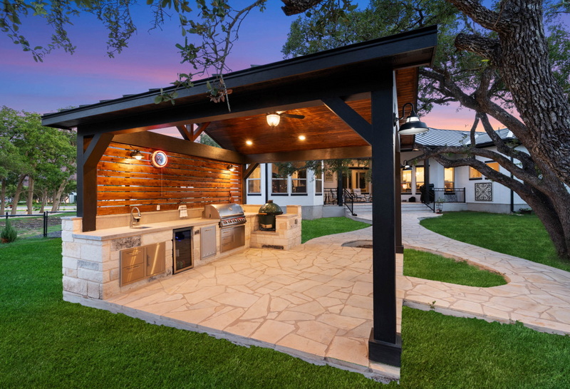 Modern Pavilion With Fireplace