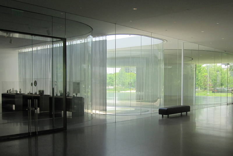 Who Designed The Glass Pavilion Structure in Toledo?