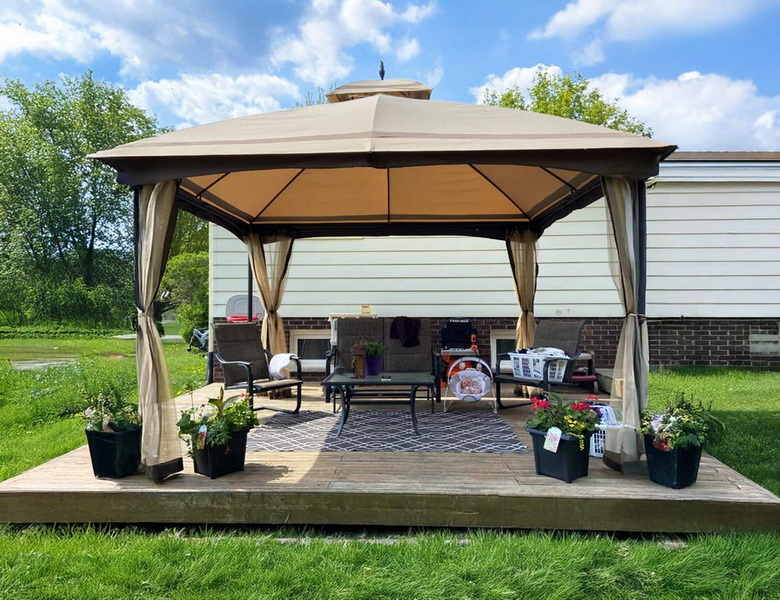 How to Choose the Best Enclosed Gazebo with Heat and Air in Palm Coast, FL?