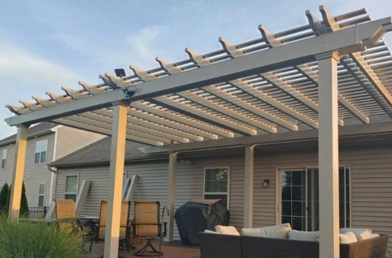How To Install A Custom Aluminum Pergola Kit in Your Backyard?