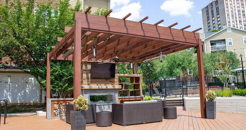Wood Or An Aluminum Pergola_1