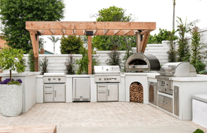 What Are the Key Features of a High-Quality Outdoor Kitchen Structure.jpg