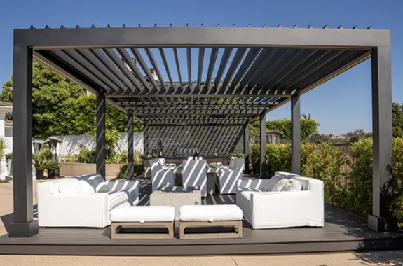pergola with aluminum roof_1