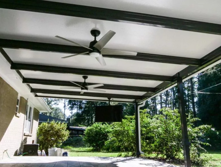 How Do You Maintain An Aluminum Roof Pergola?