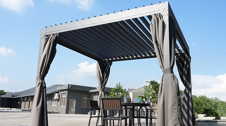 retractable pergola