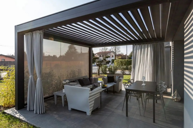 What Styles of Aluminum Pergola Awnings Are Available?