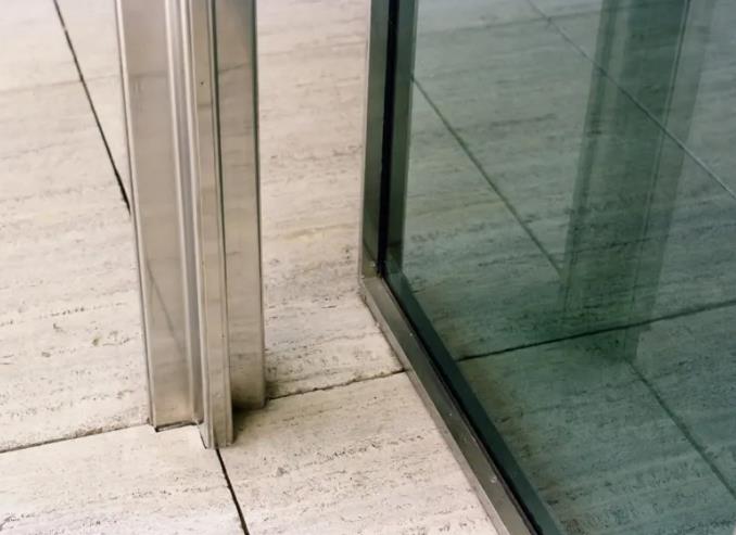 Key Materials Used in the Barcelona Pavilion Structure 1