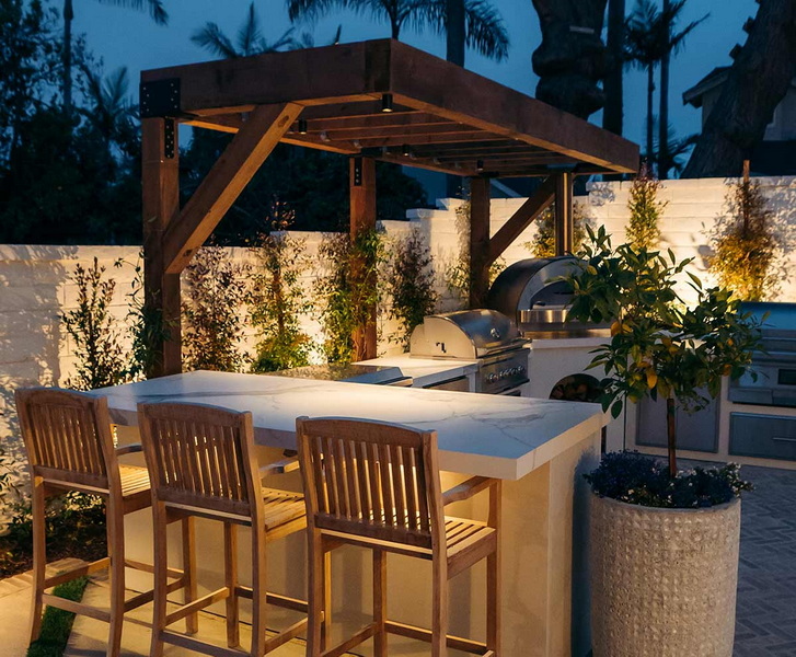 Garden Pavilion With Bar