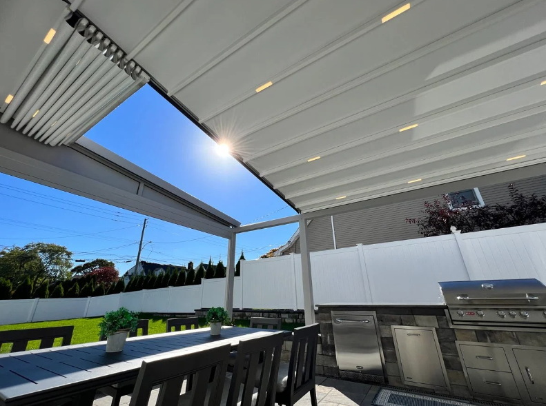 aluminum pergola with retractable roof_1